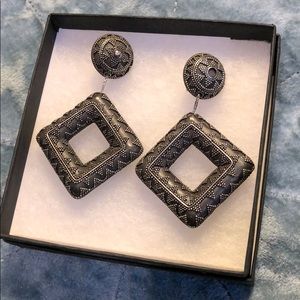 ⚜️ Authentic, Vintage John Hardy Earrings ⚜️